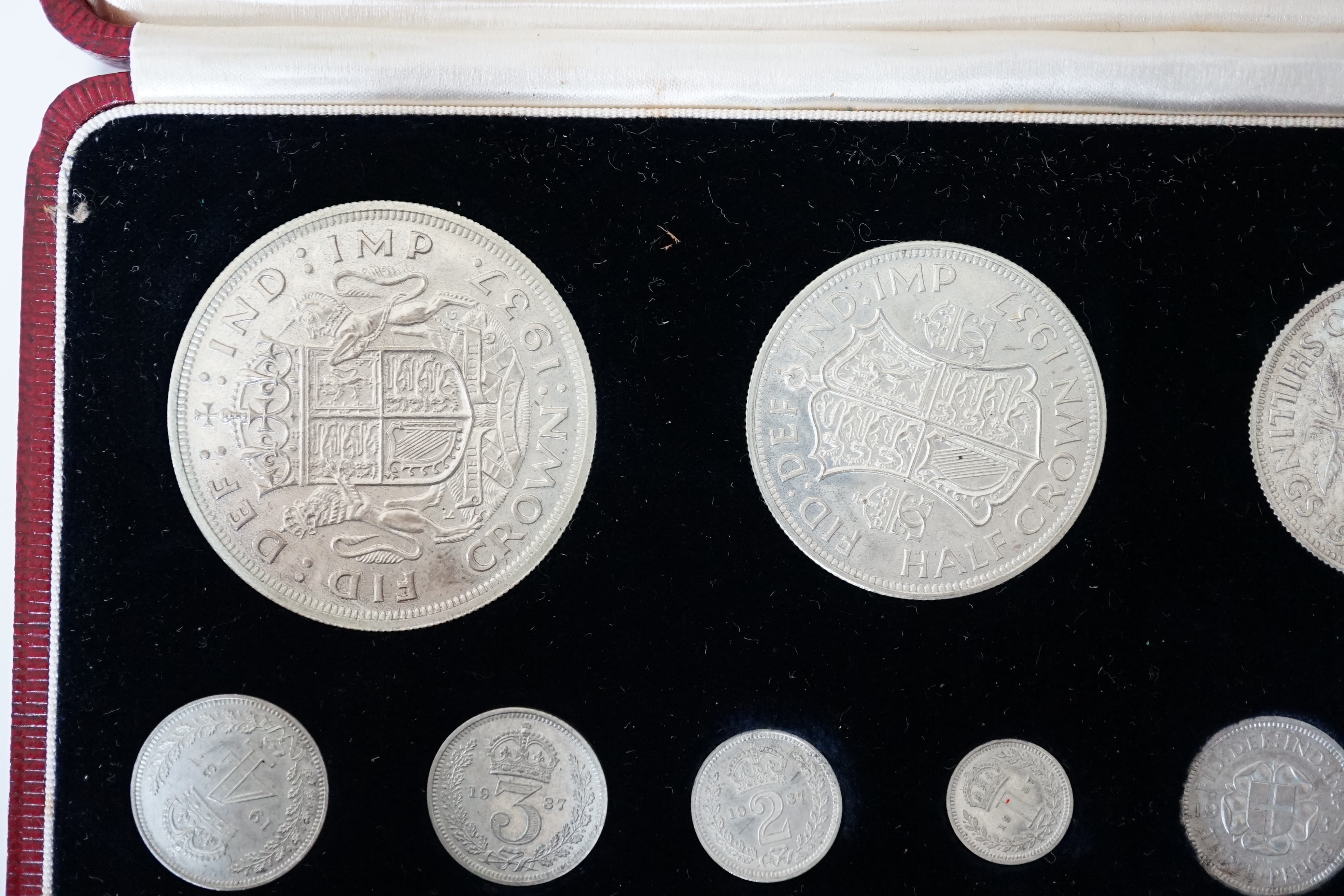 British coins, George VI coronation 1937 specimen fifteen coin set, comprising silver crown to threepence, brass threepence to bronze farthing and silver maundy 1d - 4d, UNC, in case of issue